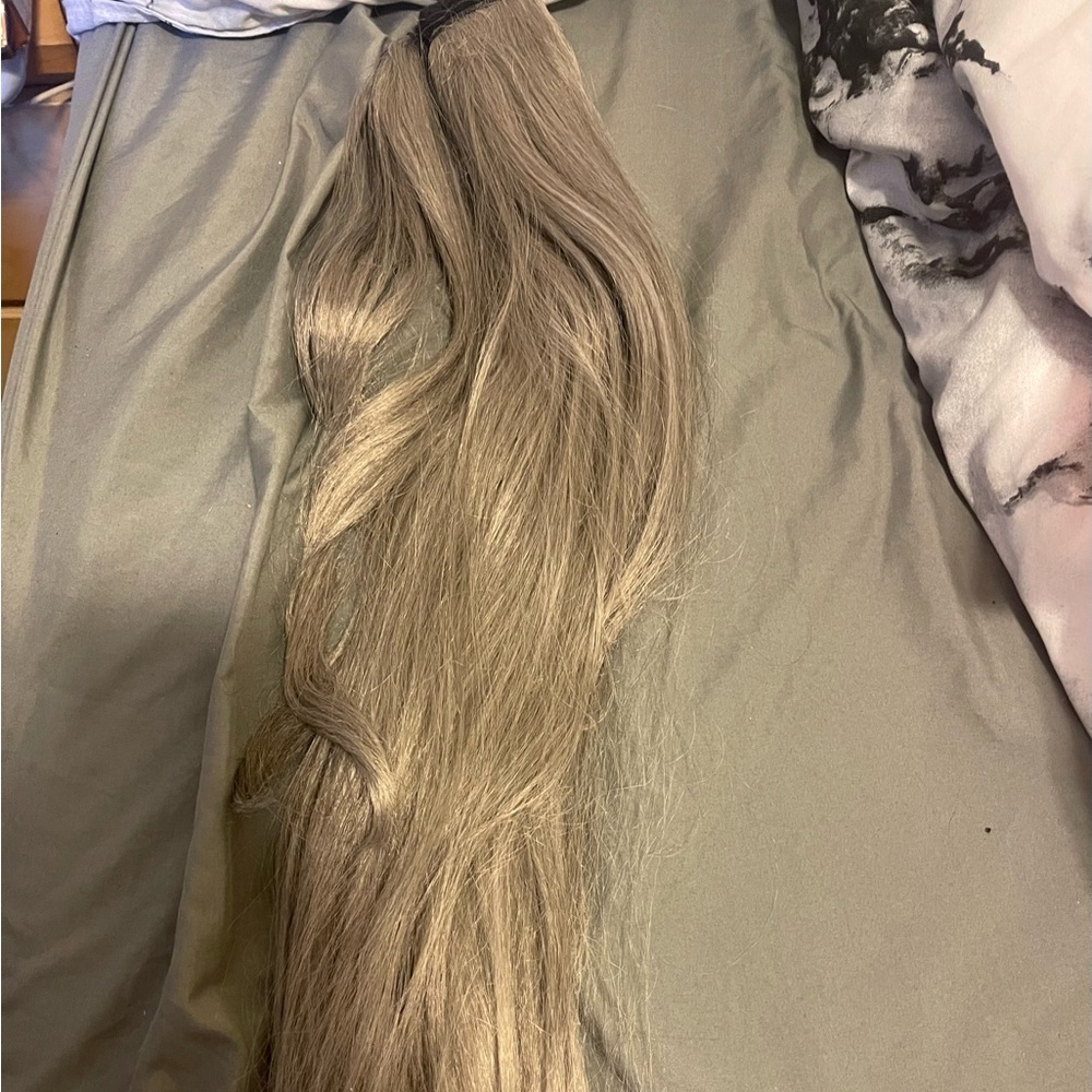 INH Miya Ponytail Extension Not accepting offers (never wore) - Picture 5 of 6